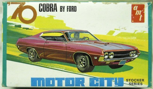 AMT 1/25 1970 Ford Cobra Torino 2 Door Hardtop Motor City Stocker Series, X854-100 plastic model kit